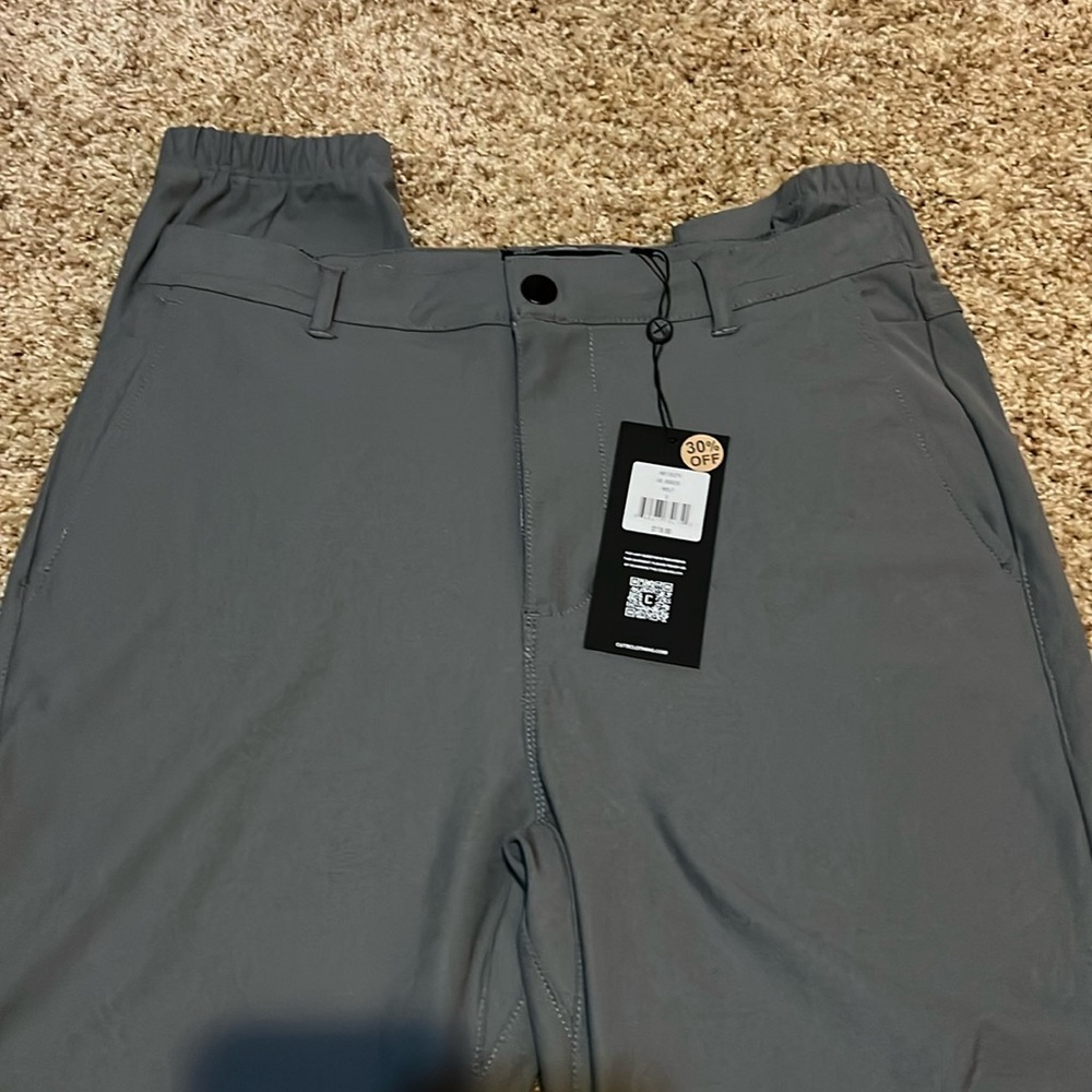 CUTS, Jogger, Wolf, Small